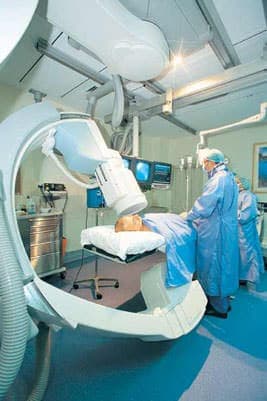 Anjiyografi (Damarın içinin görüntülenmesi)